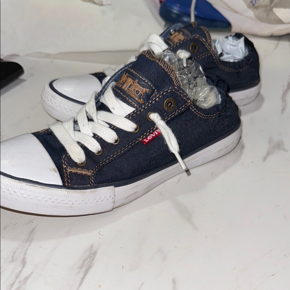 Levi's women’s Navy and White denim Sneakers